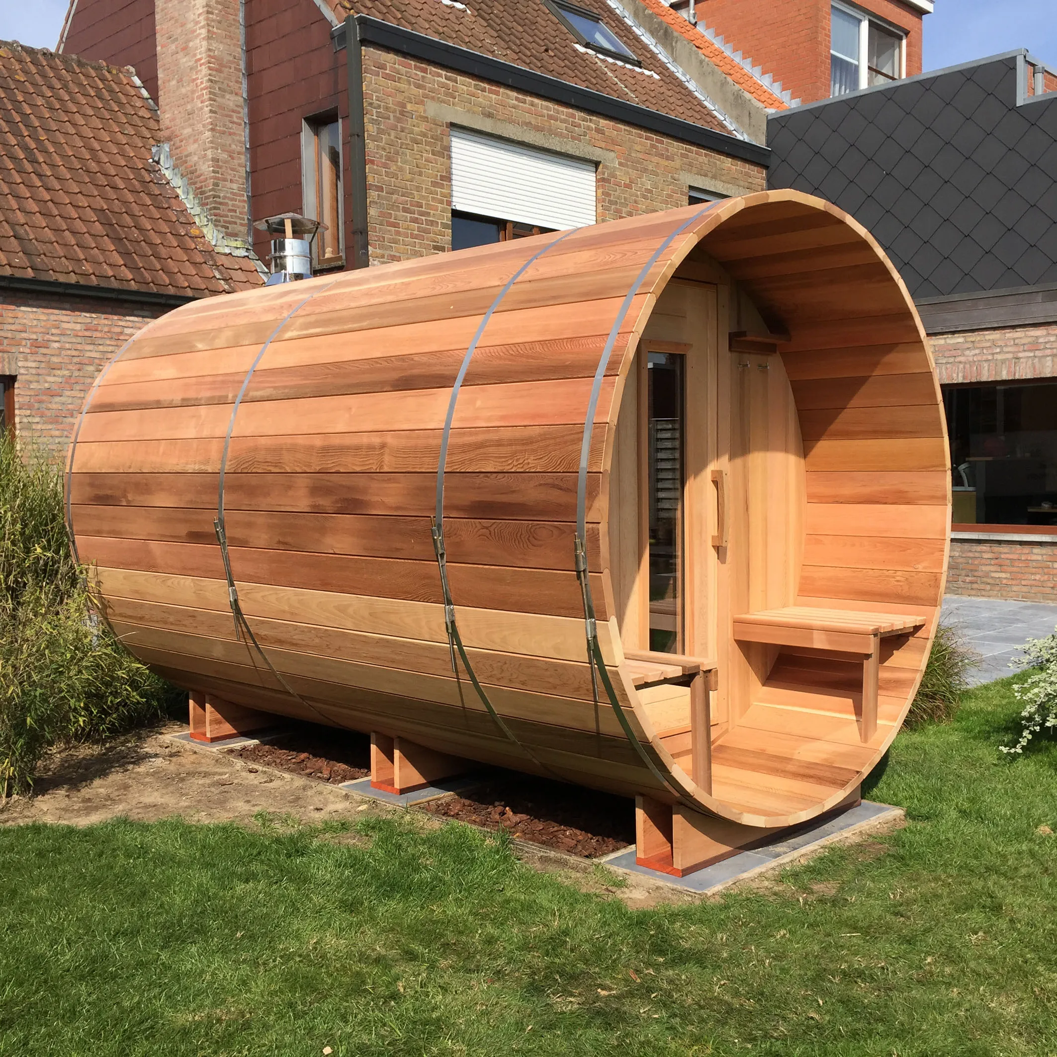 Barrelsauna 330cm kopen — sauna barrel in Westers Rood Ceder van Saunabarrel by Modis